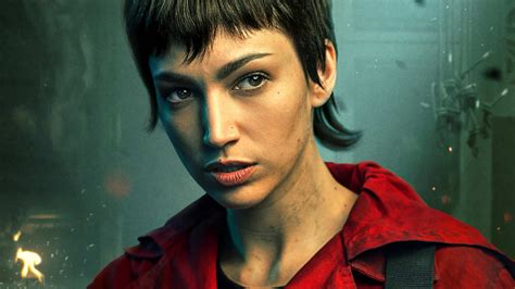 Money Heist actor Úrsula Corberó aka Tokyo stuns。